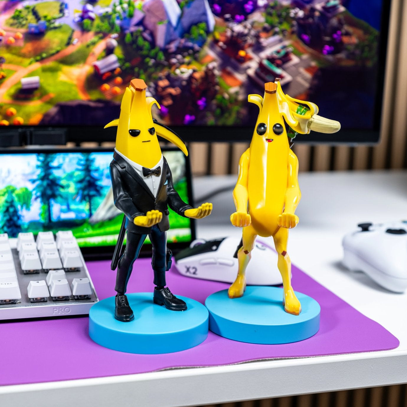 Agent Peely Controller Holder & Phone Stand – Fortnite, Cable Guys