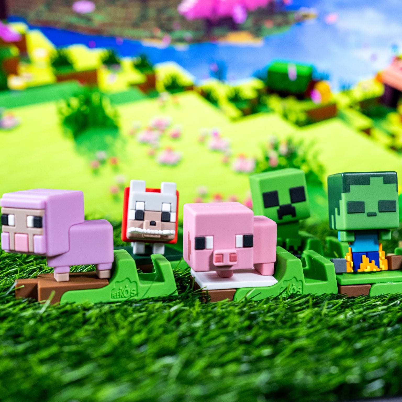 Minecraft Peeko Phone Stand Collectables - Minecraft, Peekos
