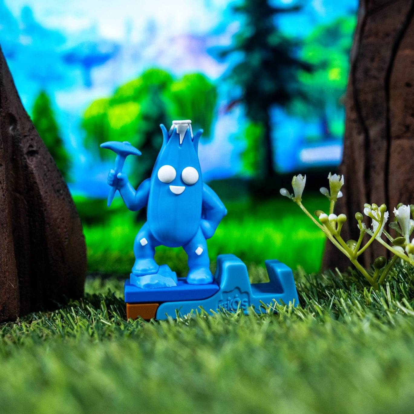 Peely Peeko Phone Stand Collectables - Fortnite, Peekos