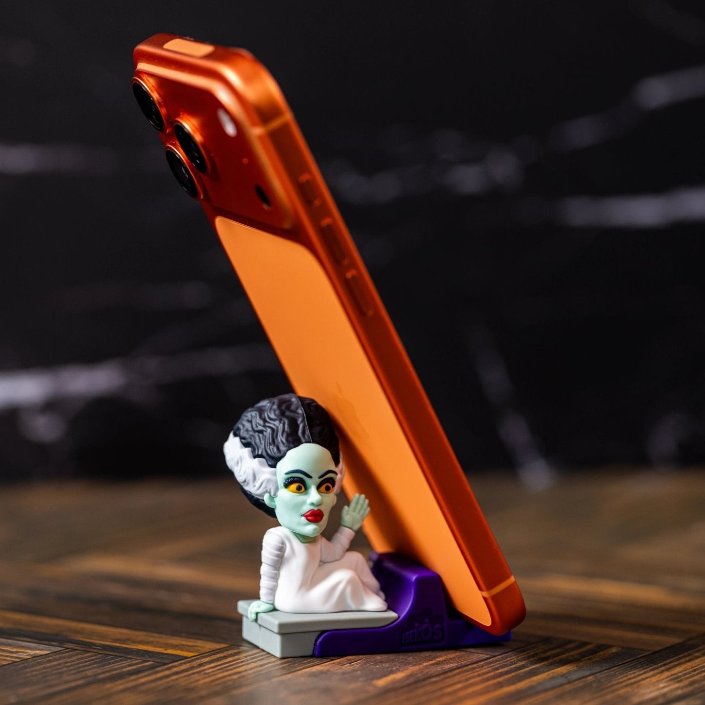 Universal Monsters Peeko Phone Stand Collectibles - Universal, Peekos