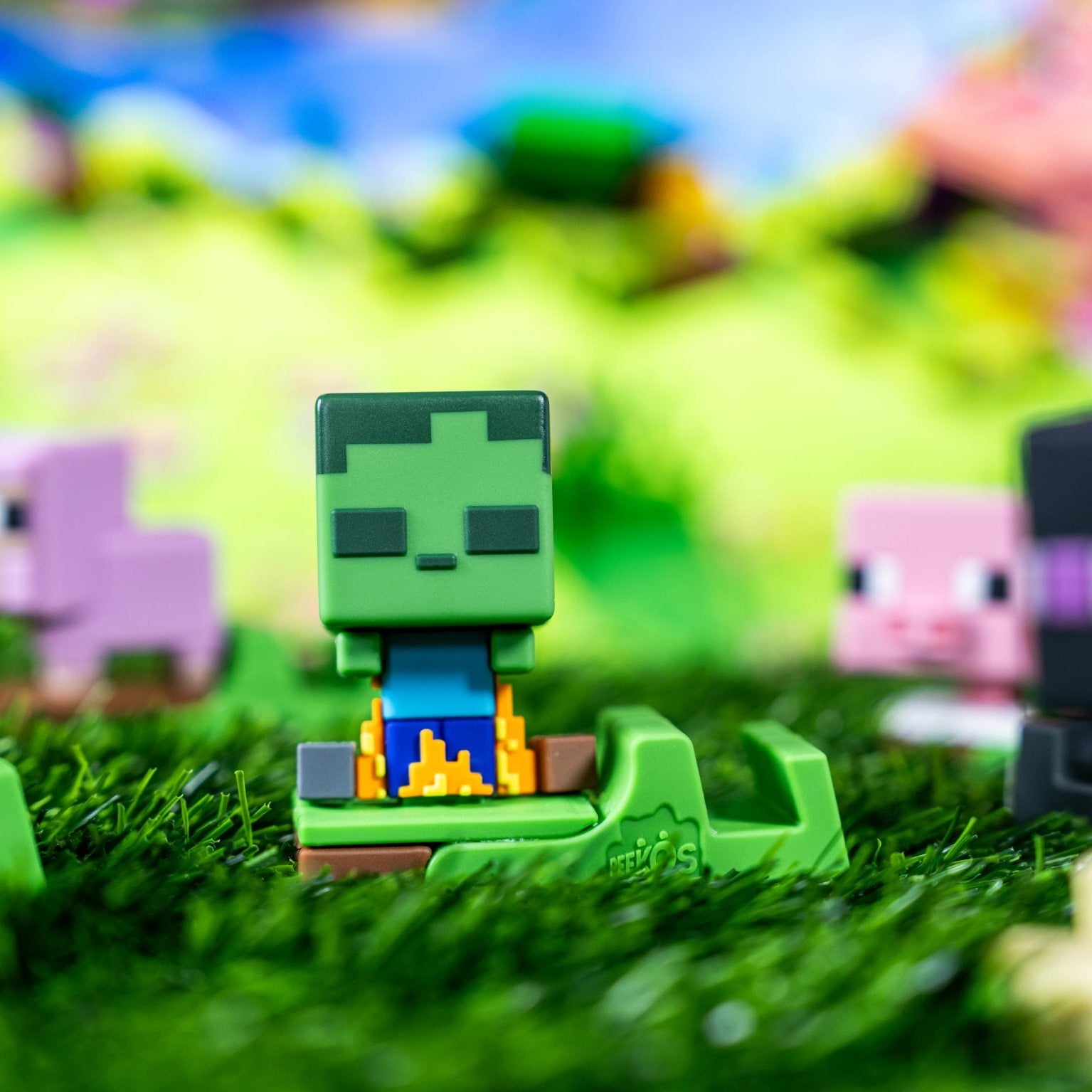 Minecraft Peeko Phone Stand Collectables - Minecraft, Peekos