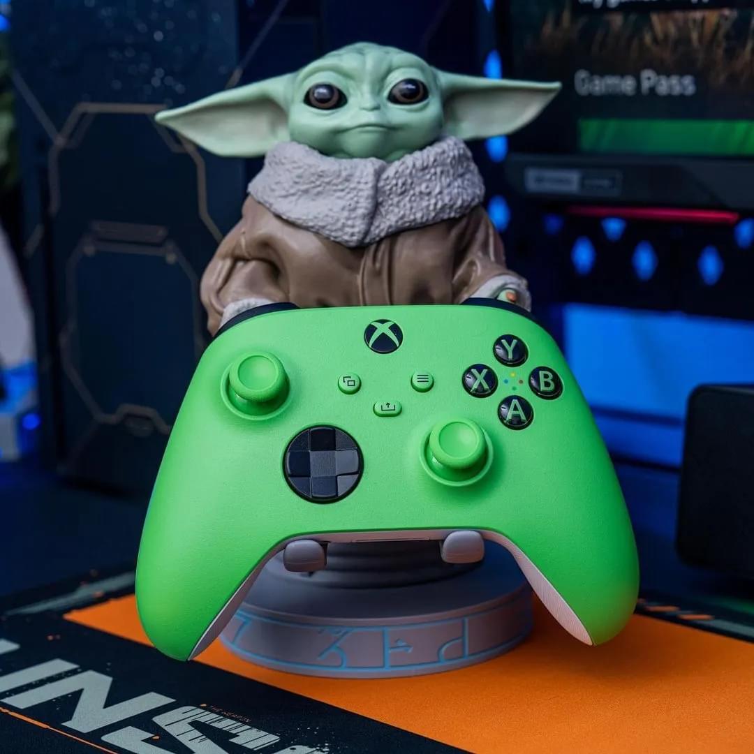 Grogu 'Seeing Stone Pose' Controller Holder & Phone Stand – Star Wars, Cable Guys - EXG Pro