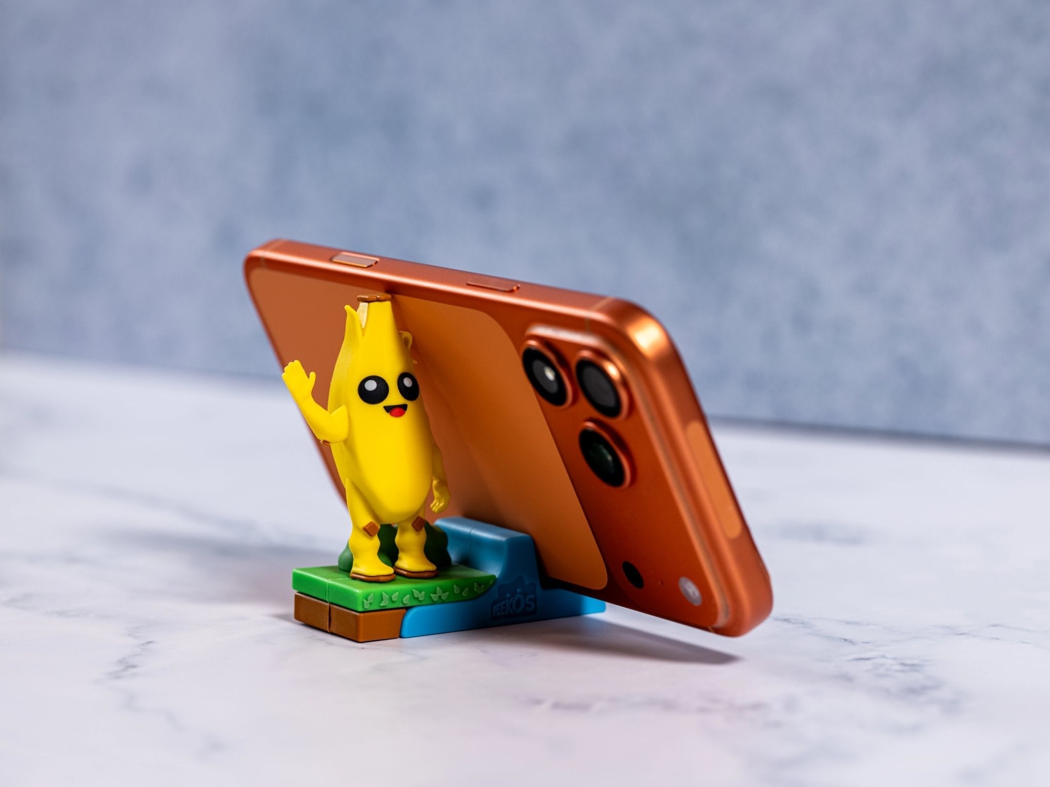 Peely Phone Stand Collectible – Fortnite, Peekos