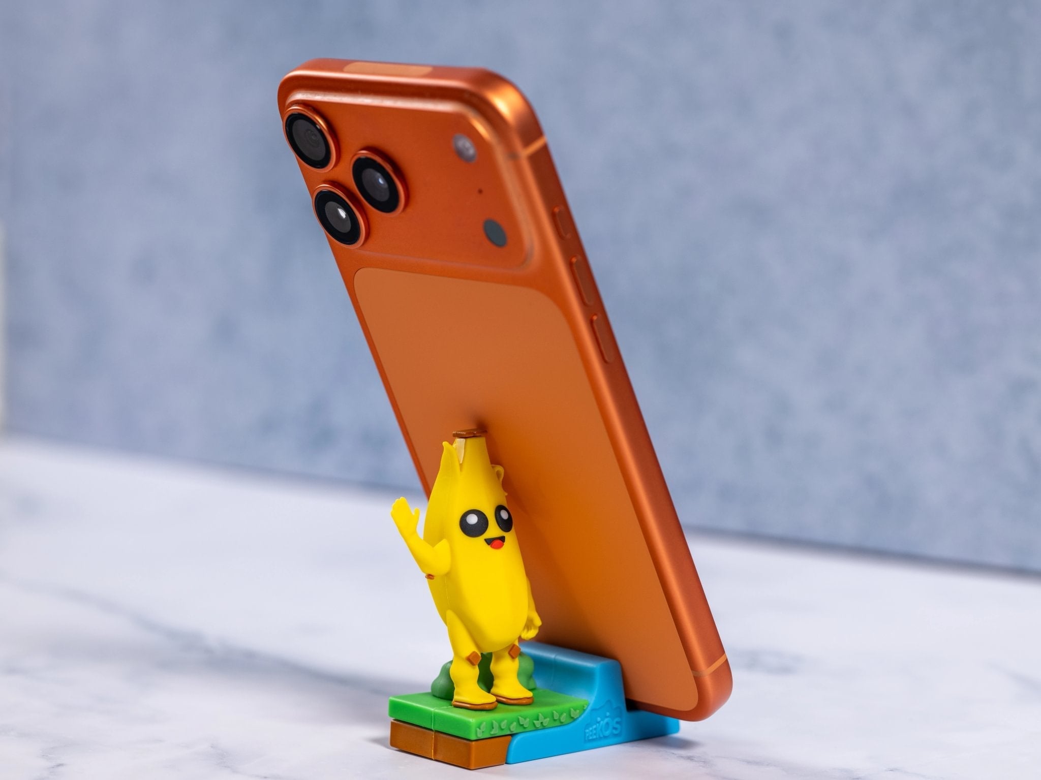Peely Phone Stand Collectible – Fortnite, Peekos