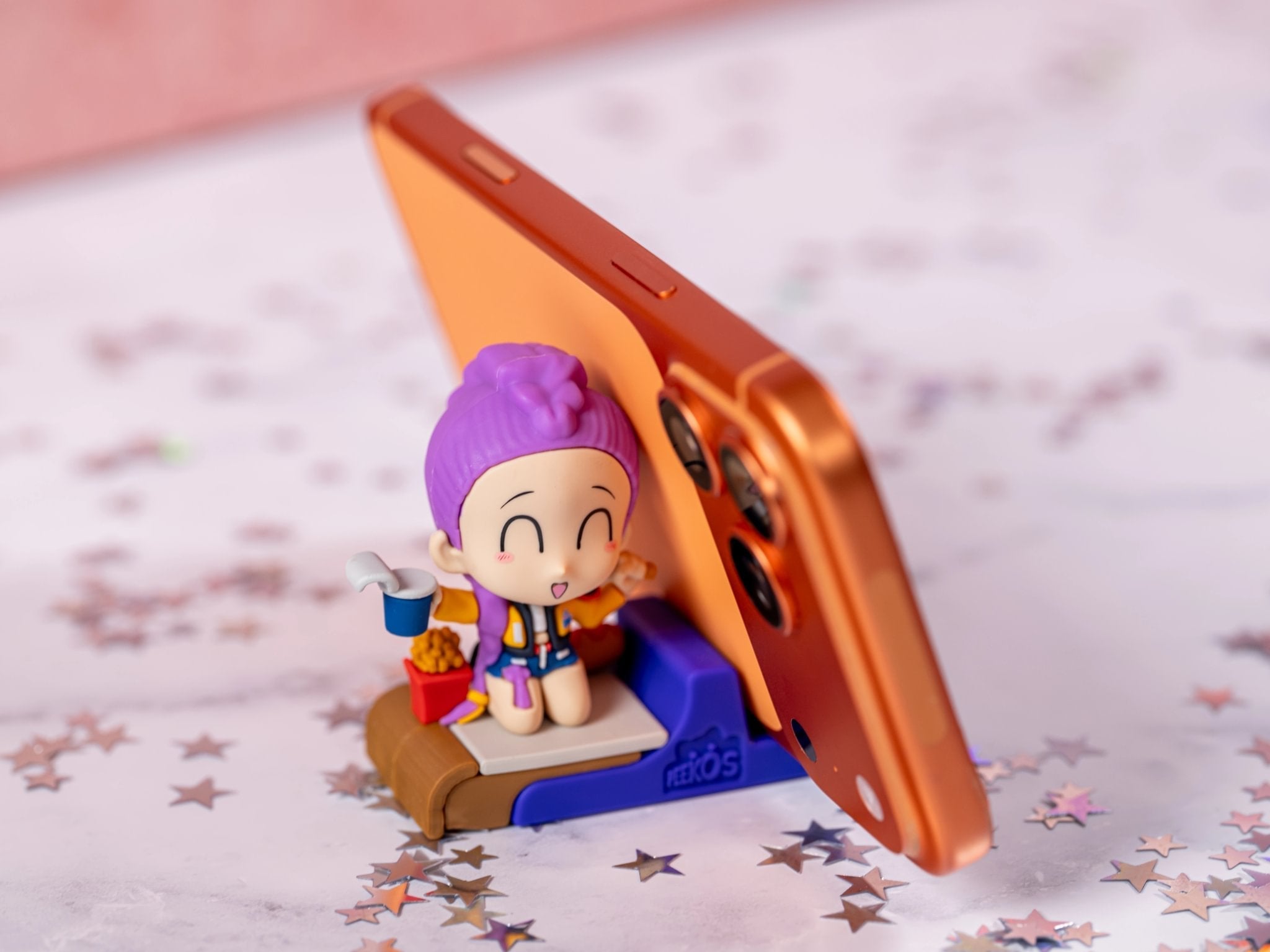 Rumi Noodles Phone Stand Collectible – K-Pop Demon Hunters, Peekos