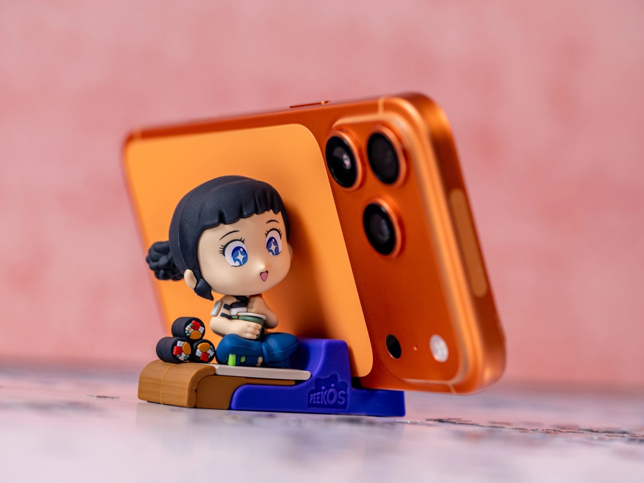 Zoey Noodles Phone Stand Collectible – K-Pop Demon Hunters, Peekos